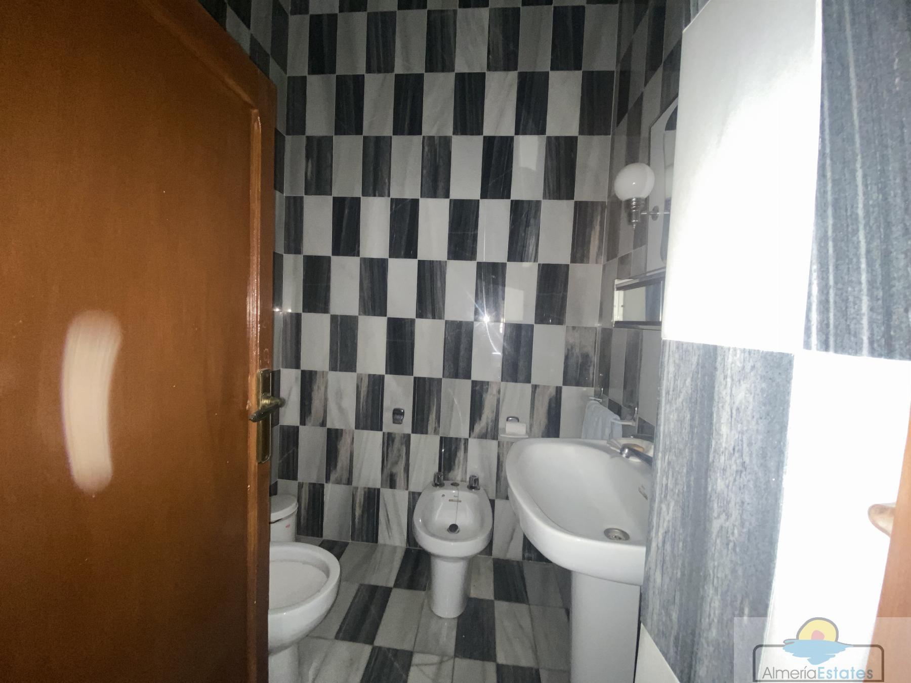 Venta de casa en Macael