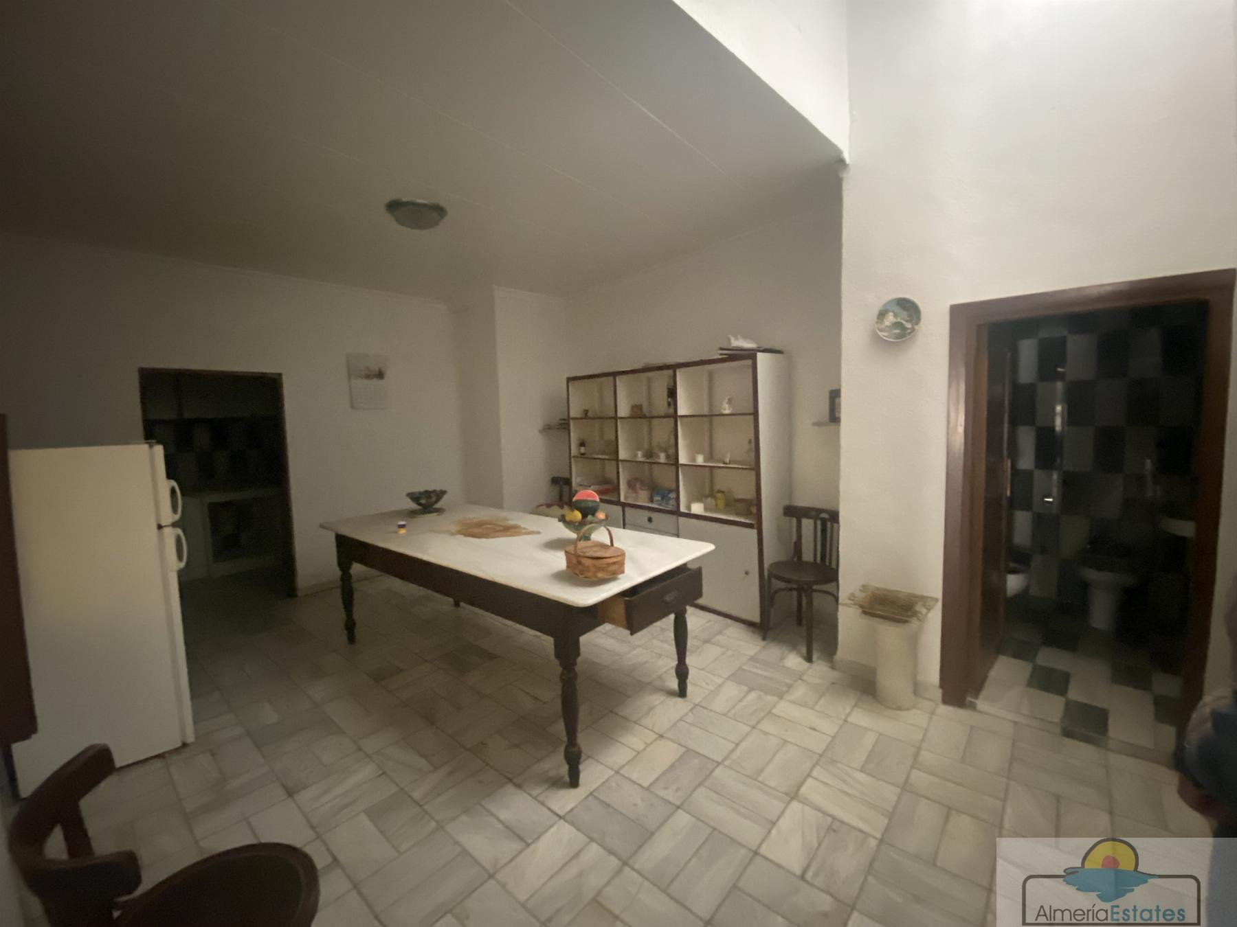 Venta de casa en Macael