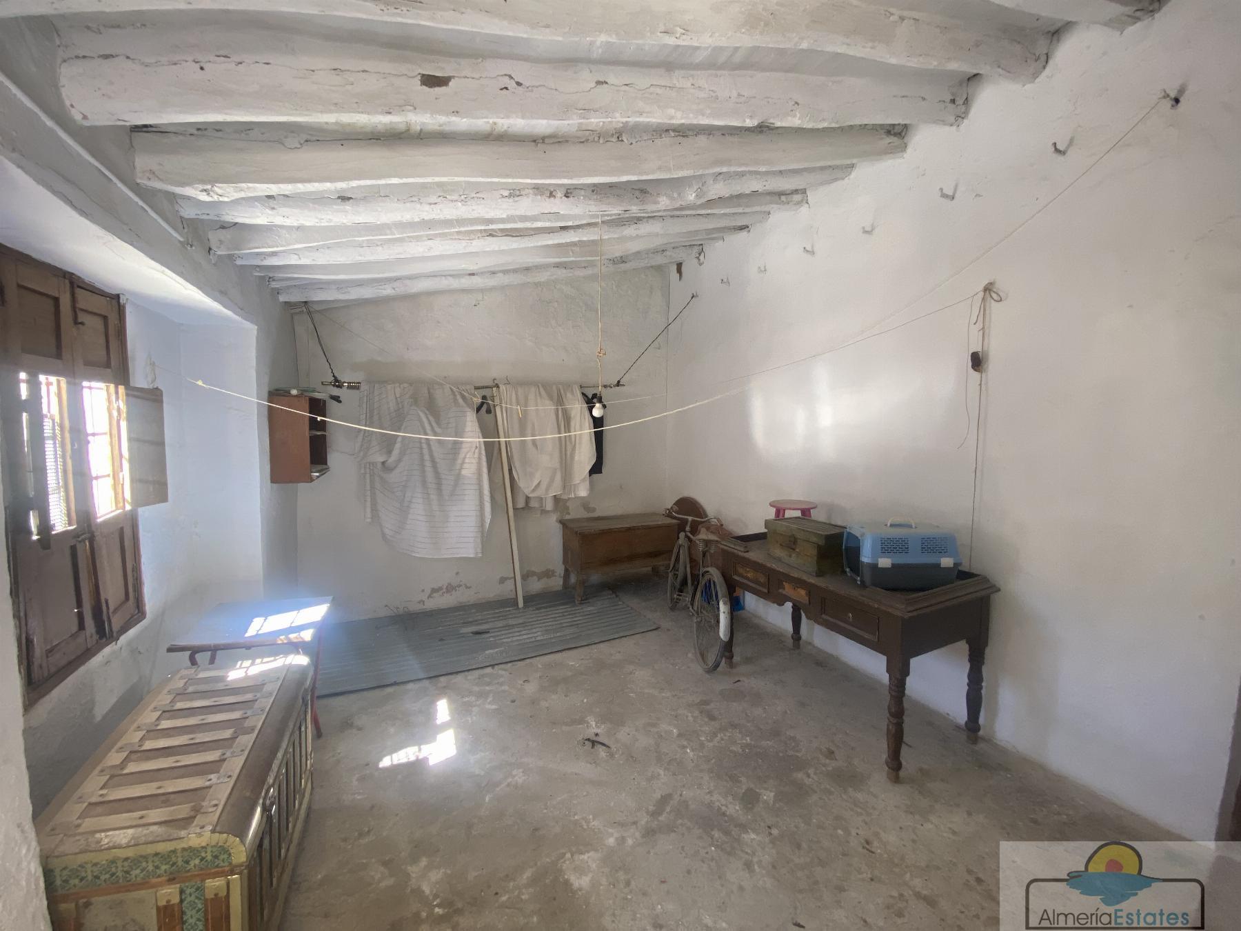 Venta de casa en Macael