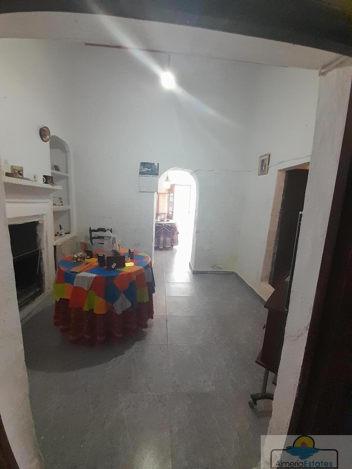 For sale of house in Lubrín