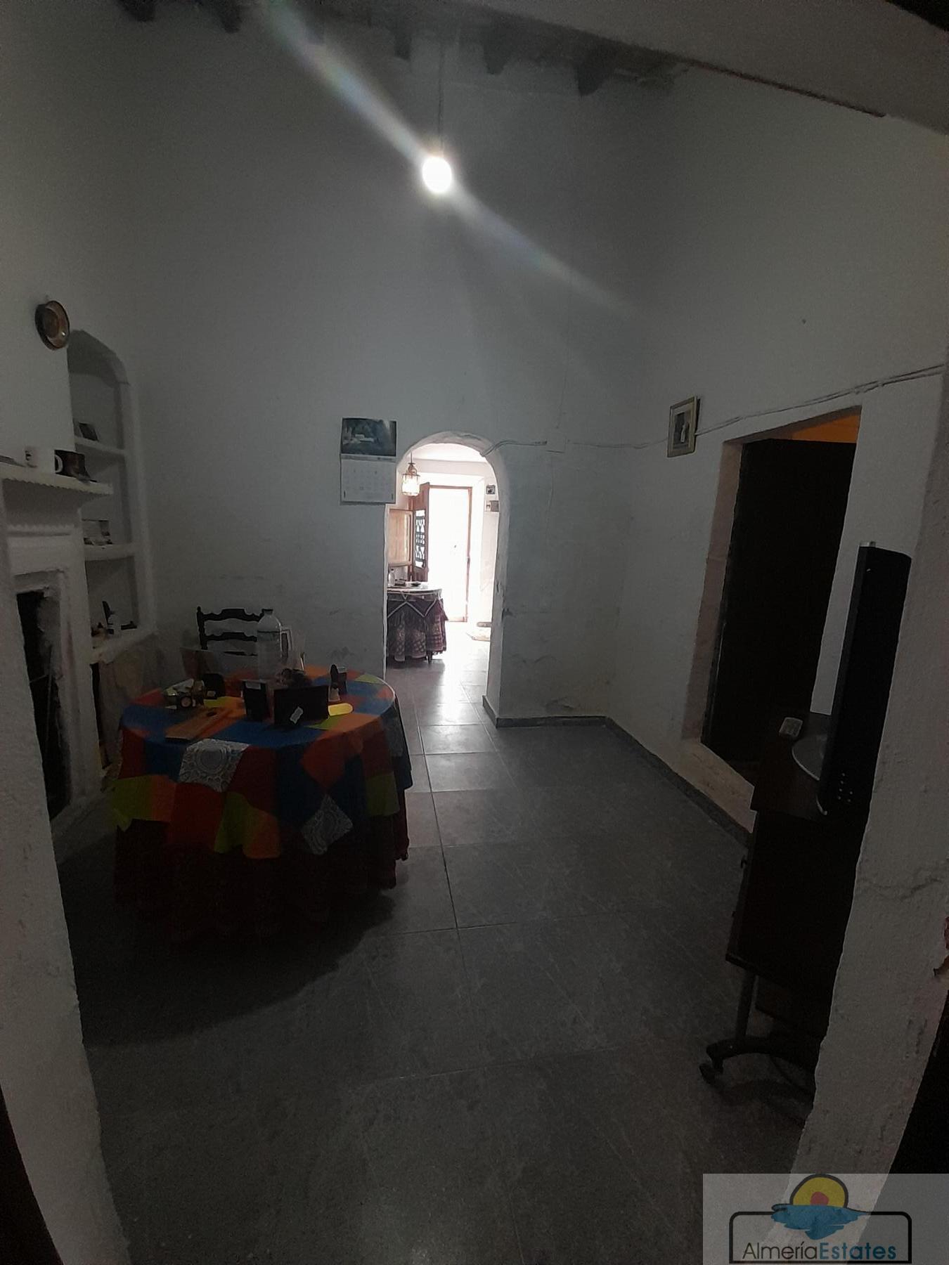 For sale of house in Lubrín