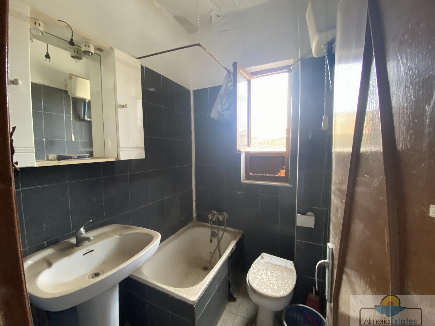 For sale of flat in Olula del Río