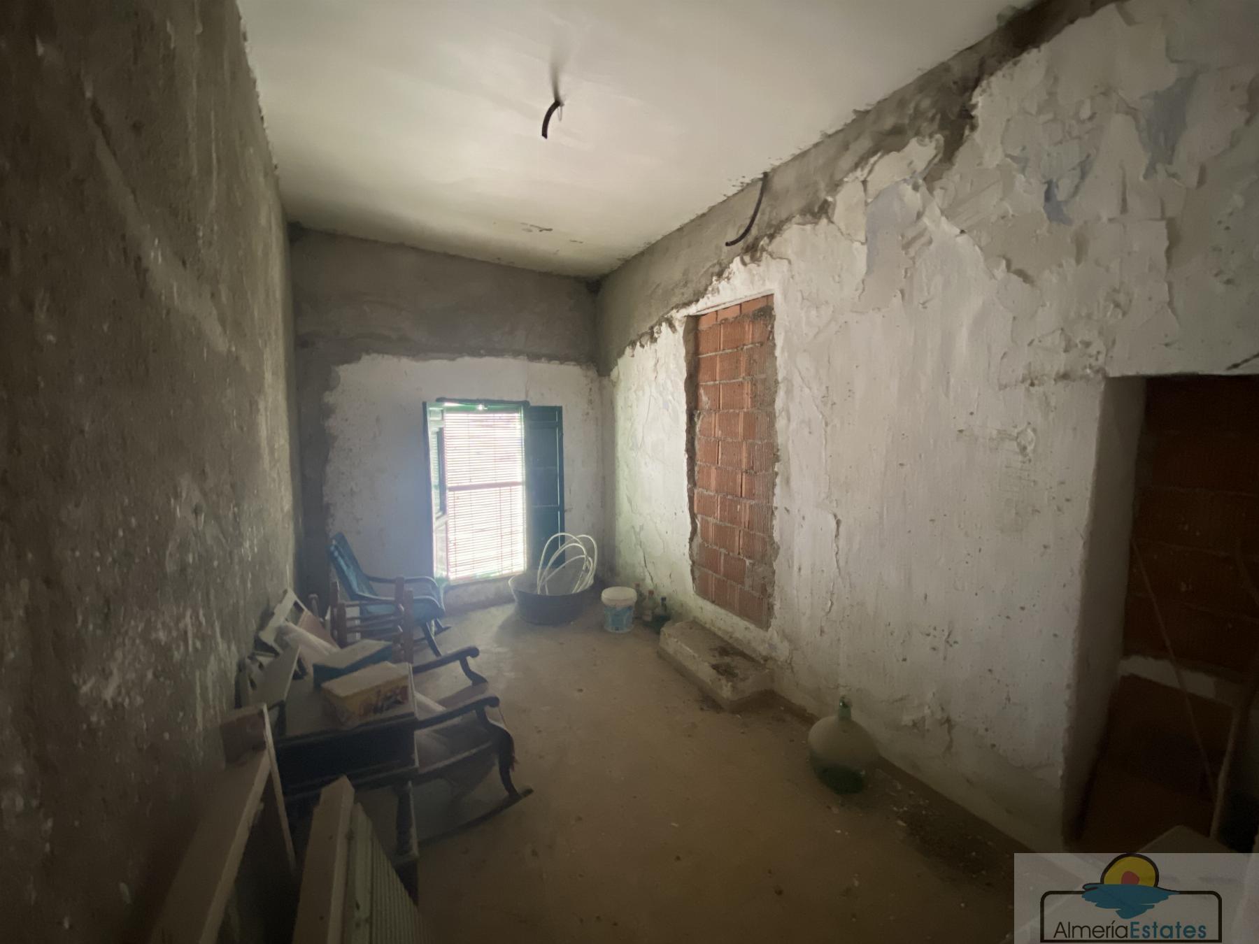 For sale of house in Suflí