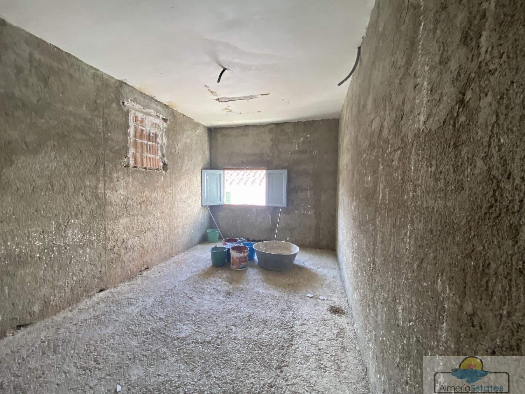 For sale of house in Suflí