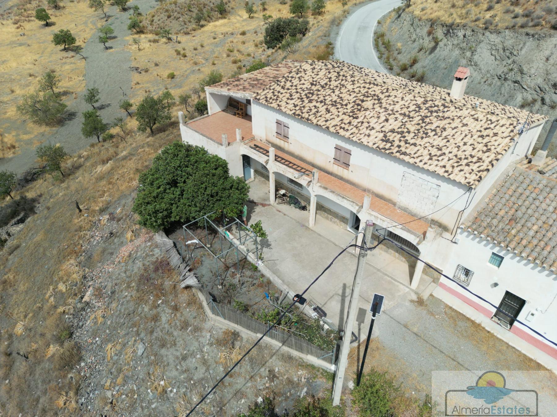 Venta de casa en Taberno