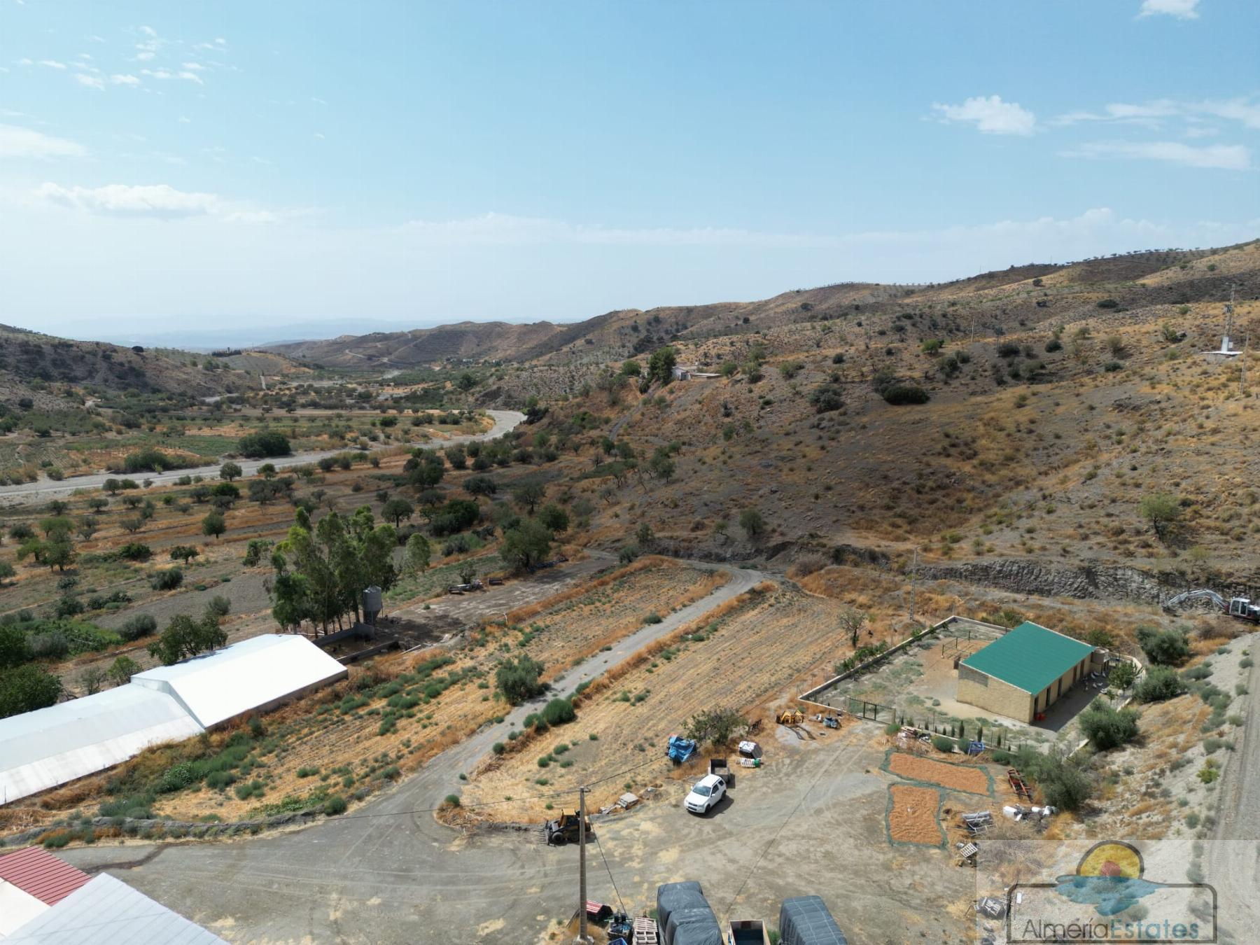Venta de casa en Taberno