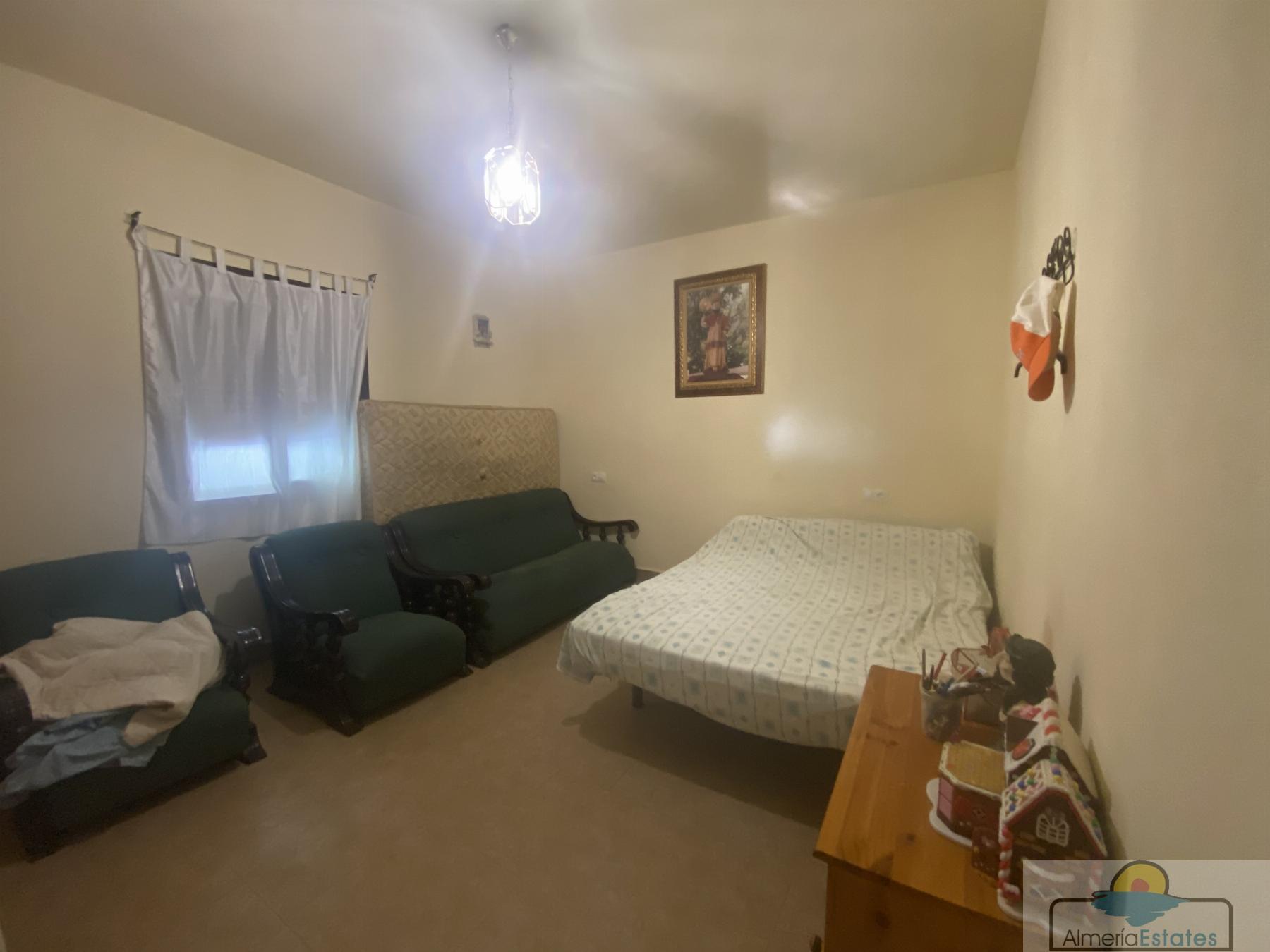 Venta de villa en Macael