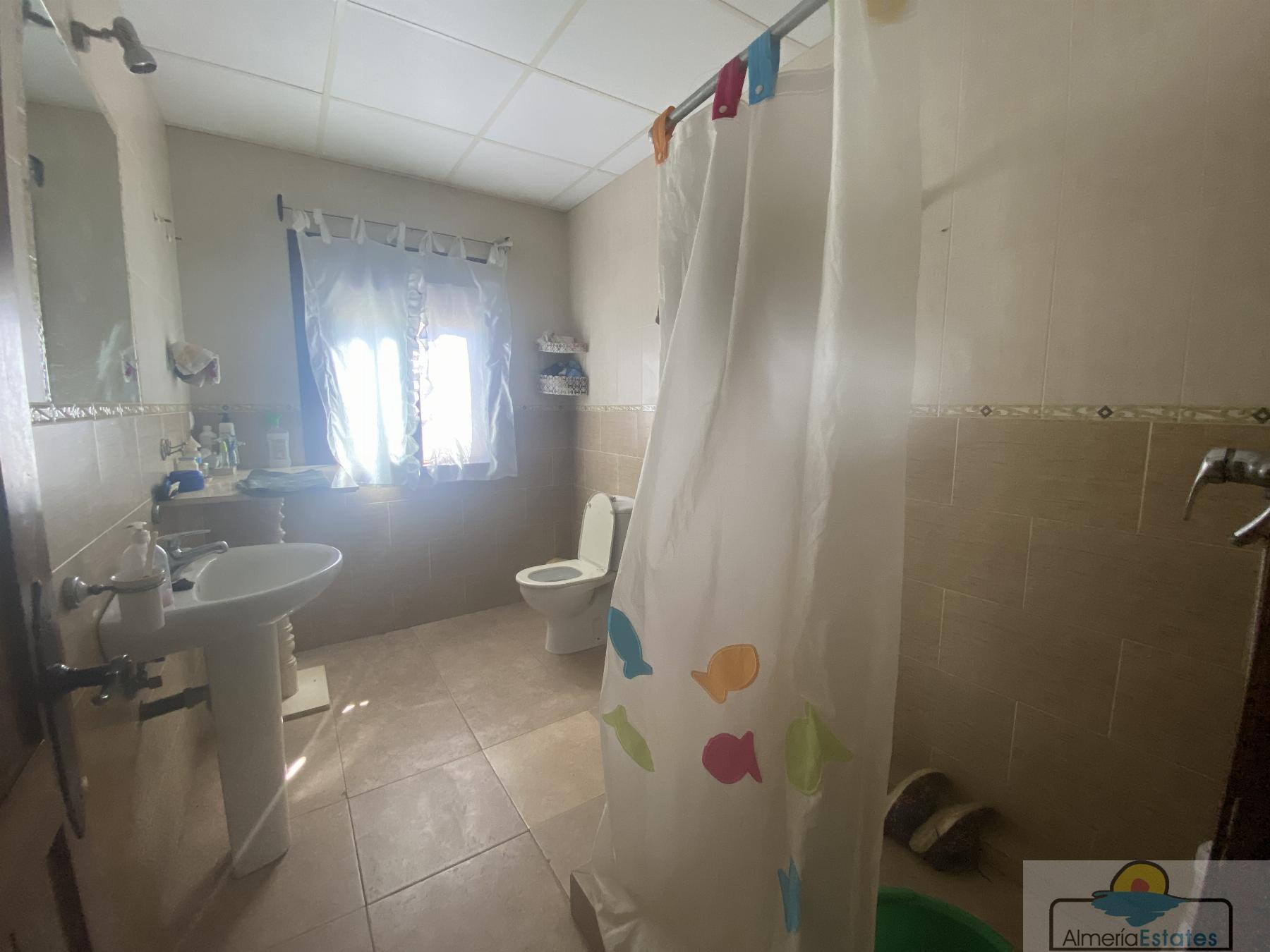 Venta de villa en Macael