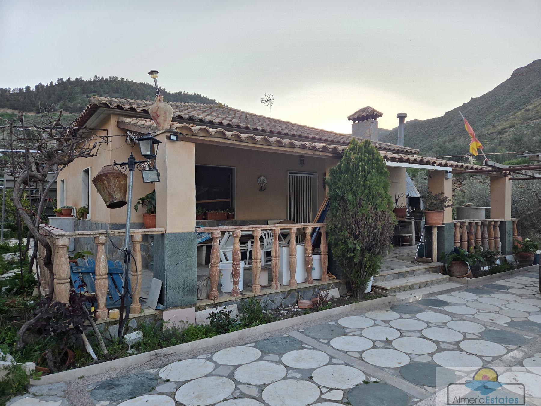 Venta de villa en Macael