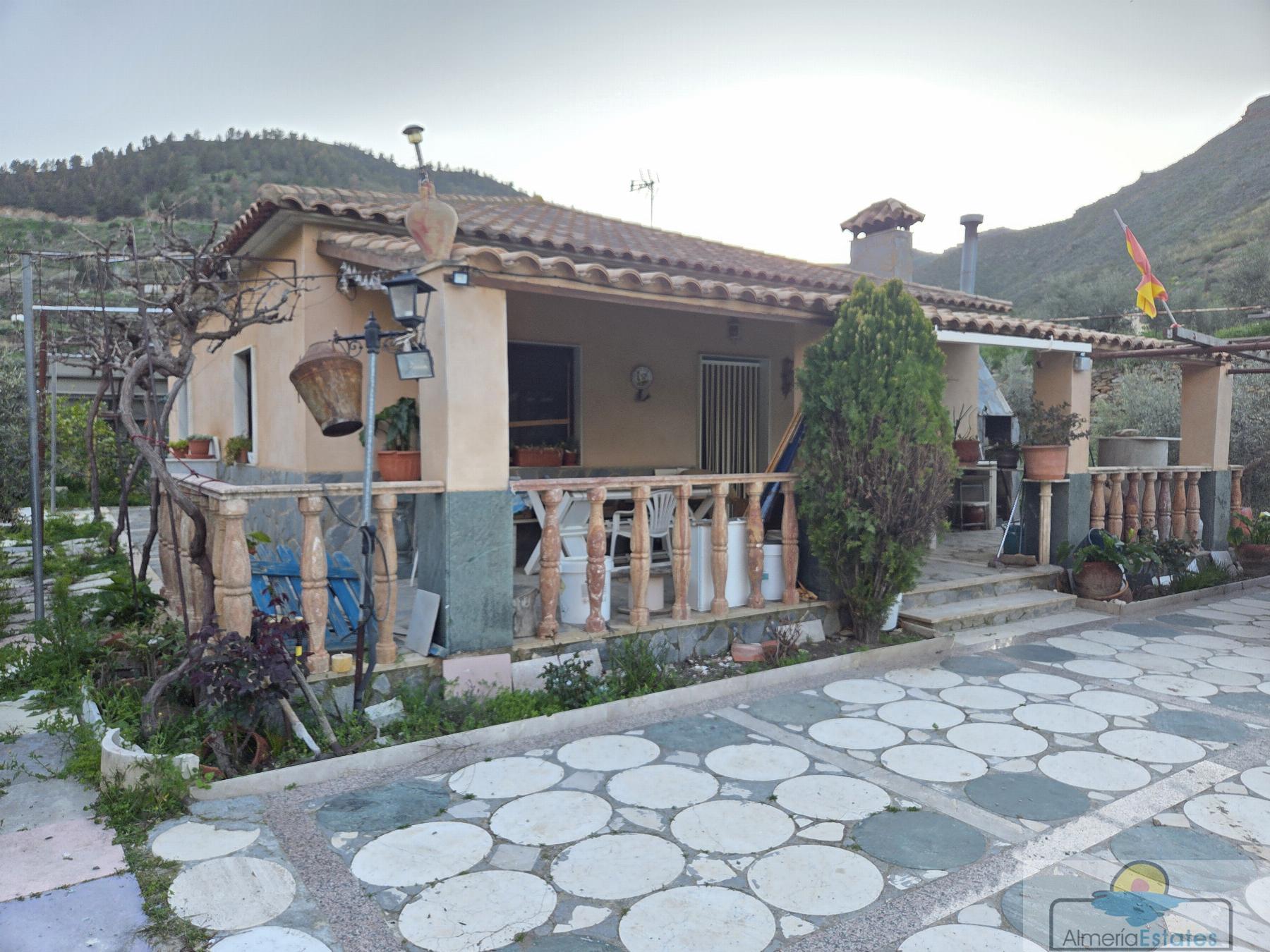 Venta de villa en Macael