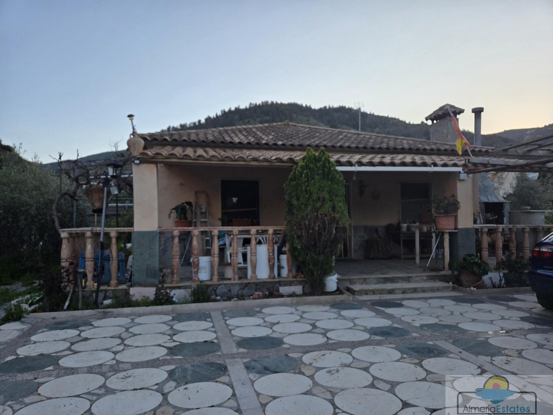 Venta de villa en Macael