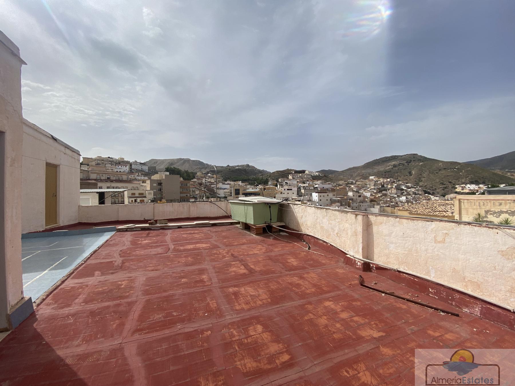 Venta de casa en Macael