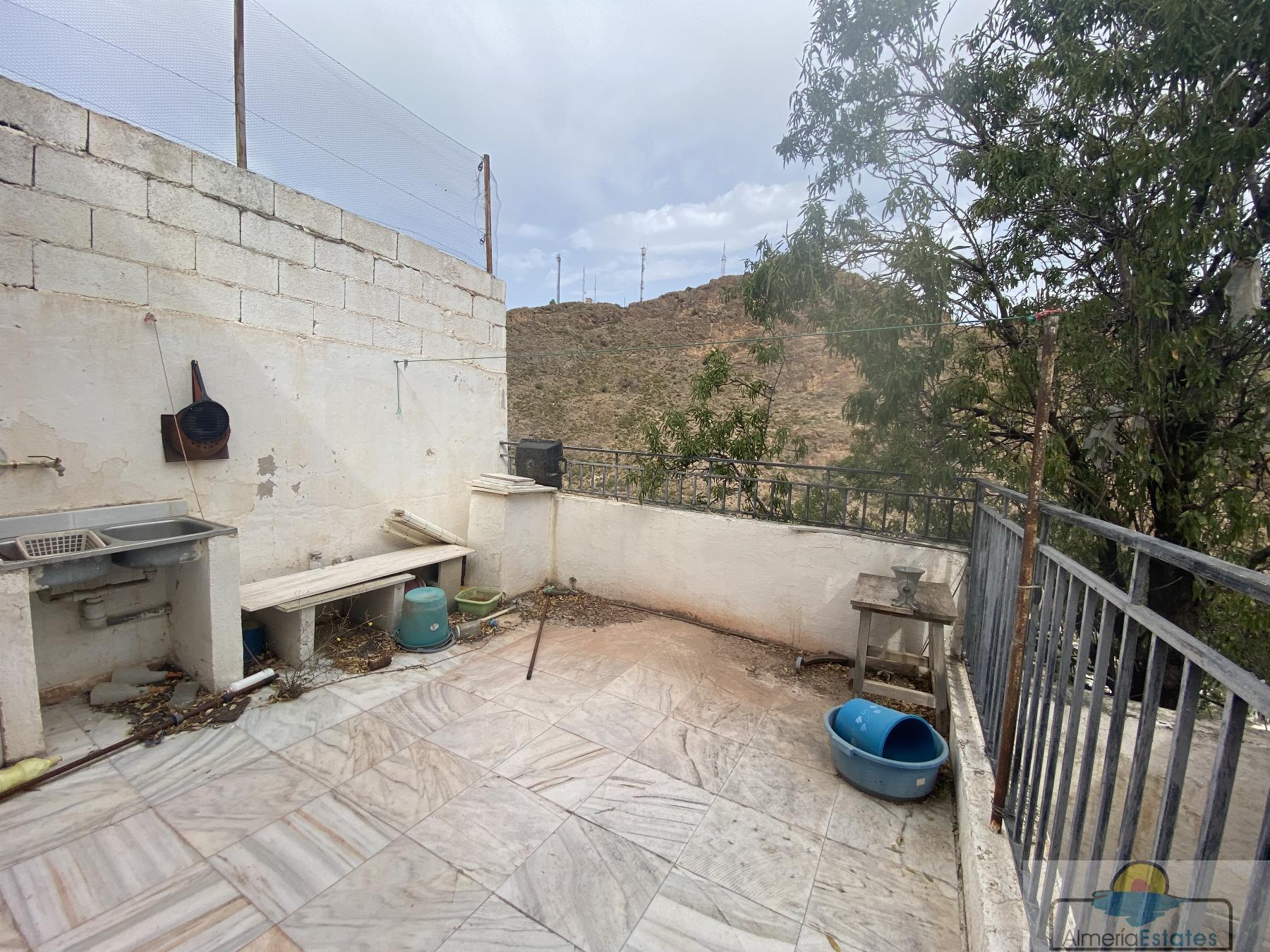 Venta de casa en Macael