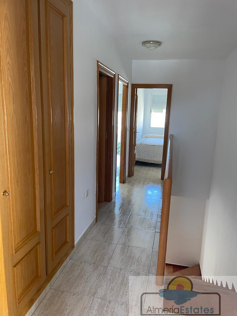 For sale of duplex in Somontín