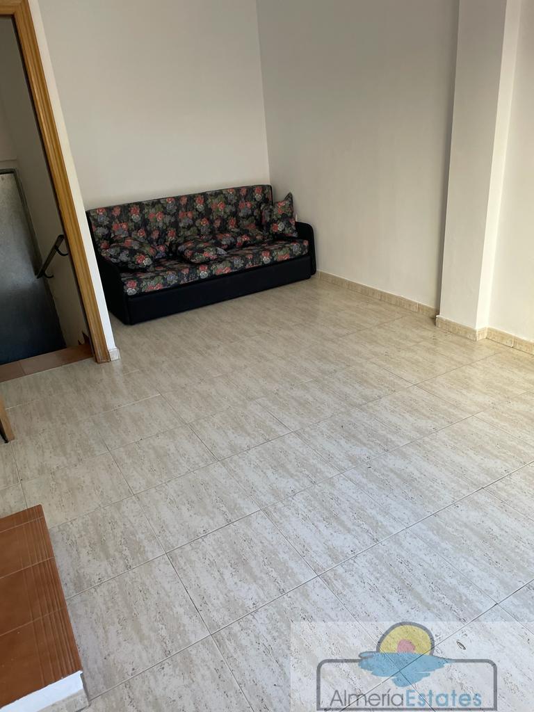 For sale of duplex in Somontín