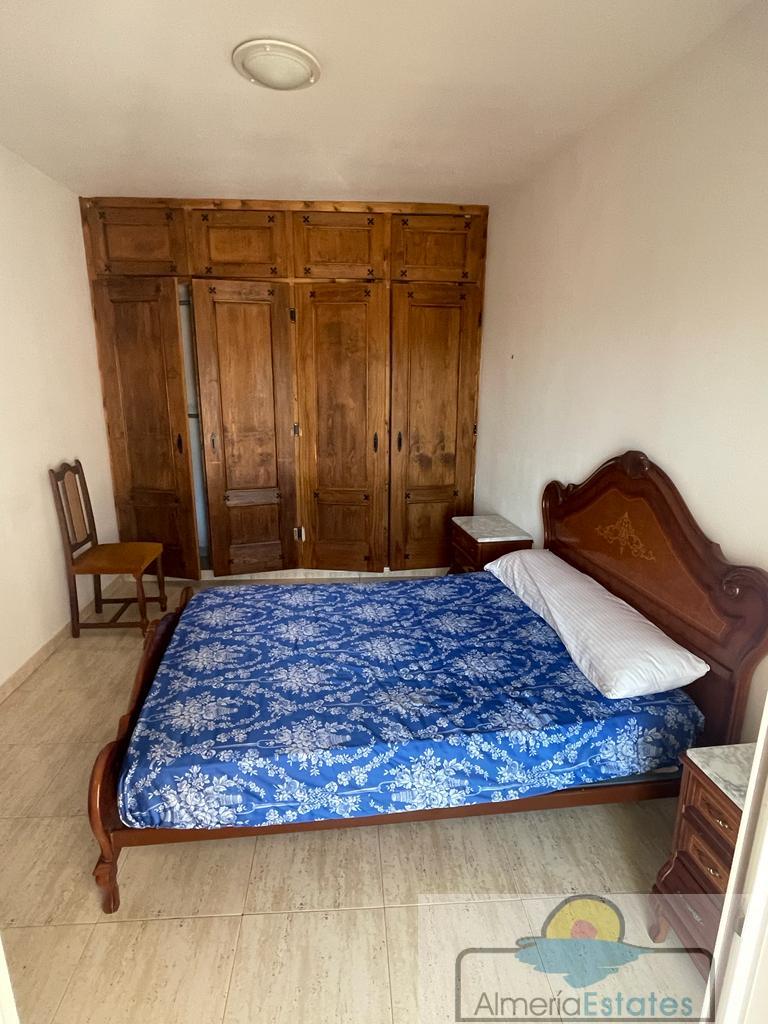 For sale of duplex in Somontín