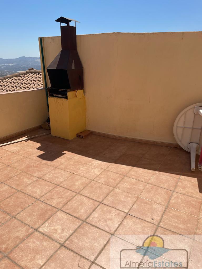 For sale of duplex in Somontín