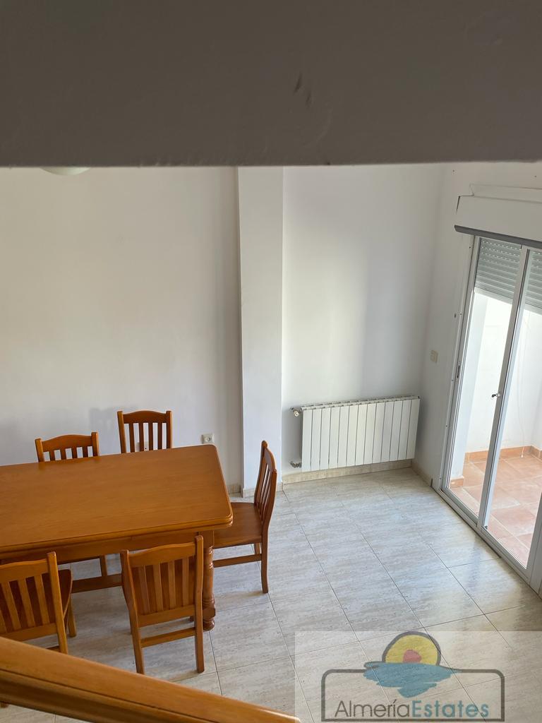 For sale of duplex in Somontín