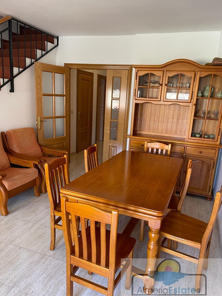 For sale of duplex in Somontín