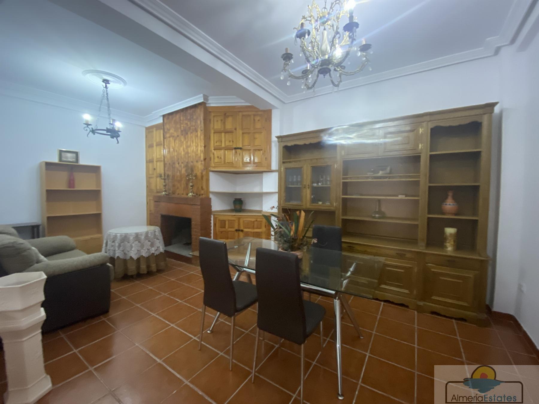 Venta de casa en Tíjola