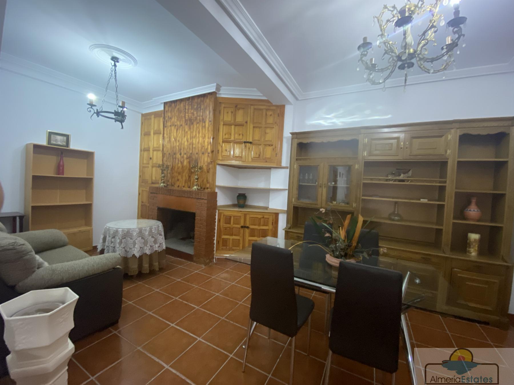 Venta de casa en Tíjola