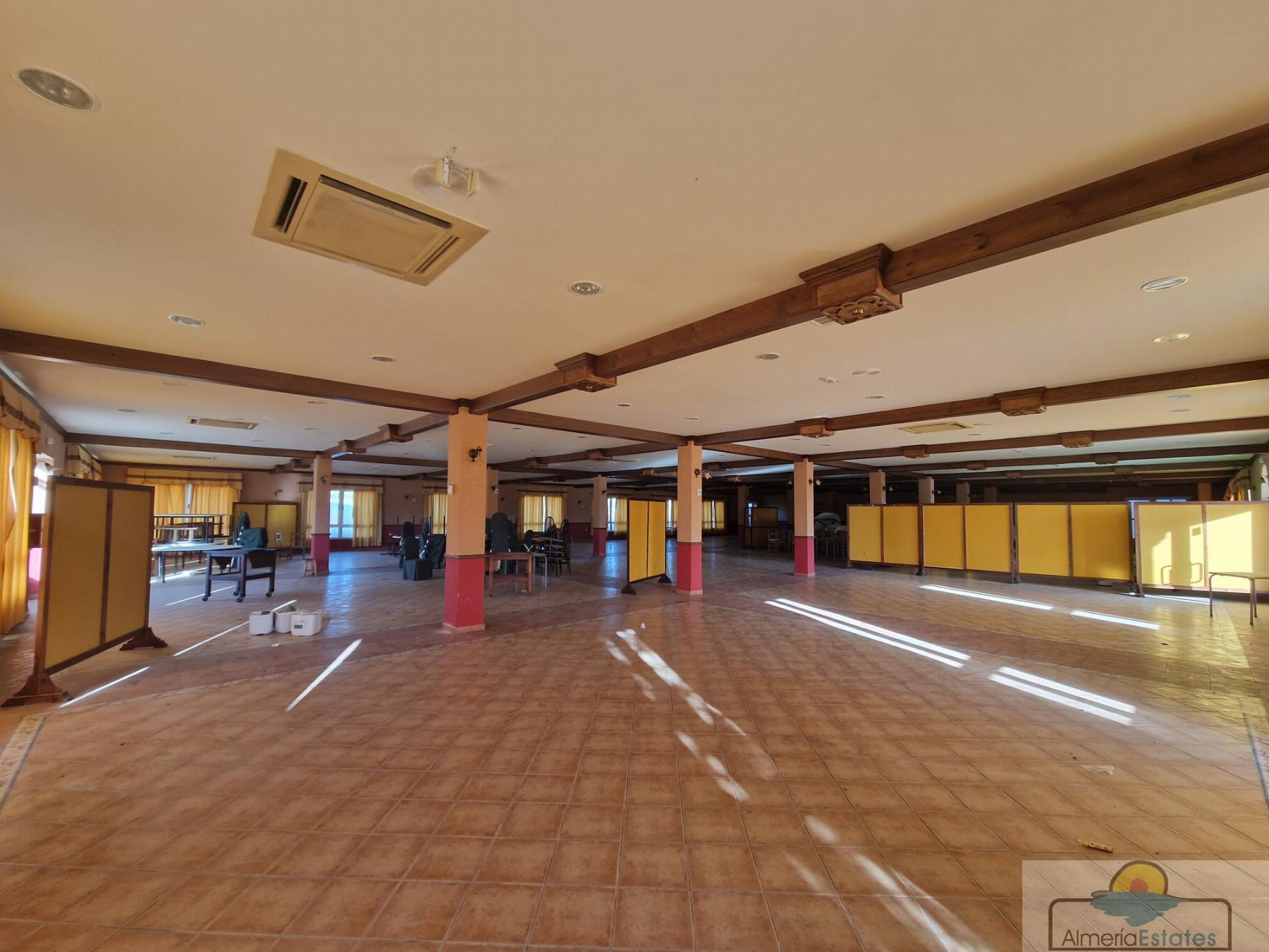 For sale of premises in Alcóntar