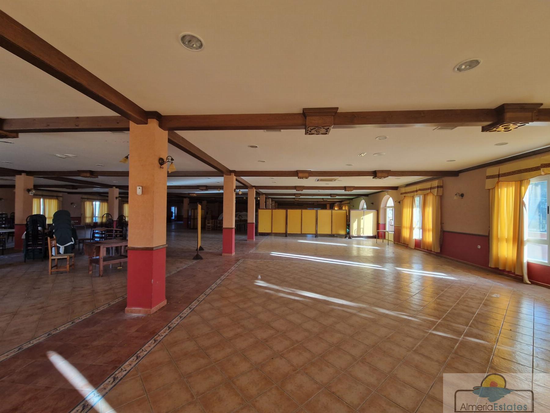 For sale of premises in Alcóntar