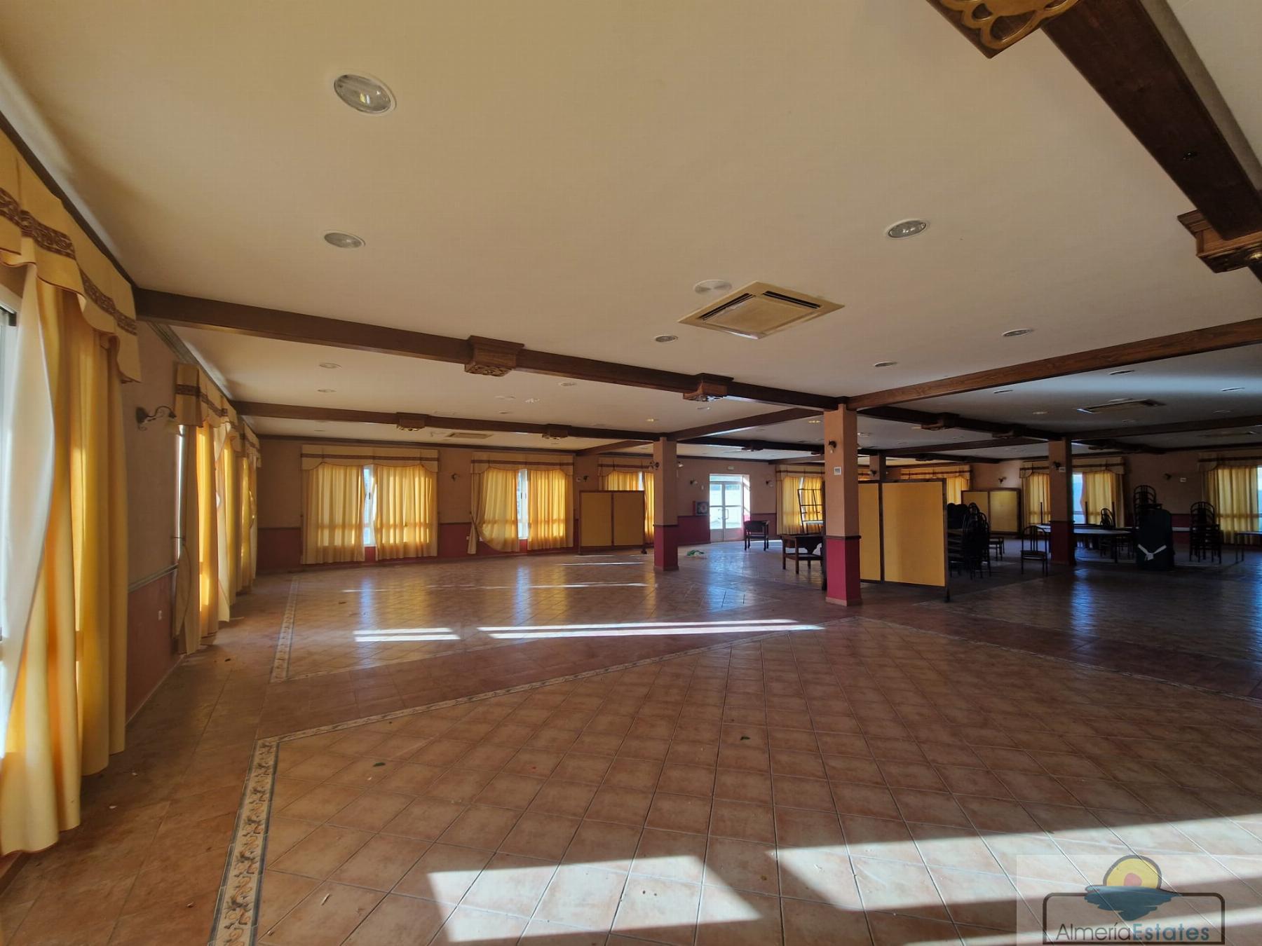 For sale of premises in Alcóntar