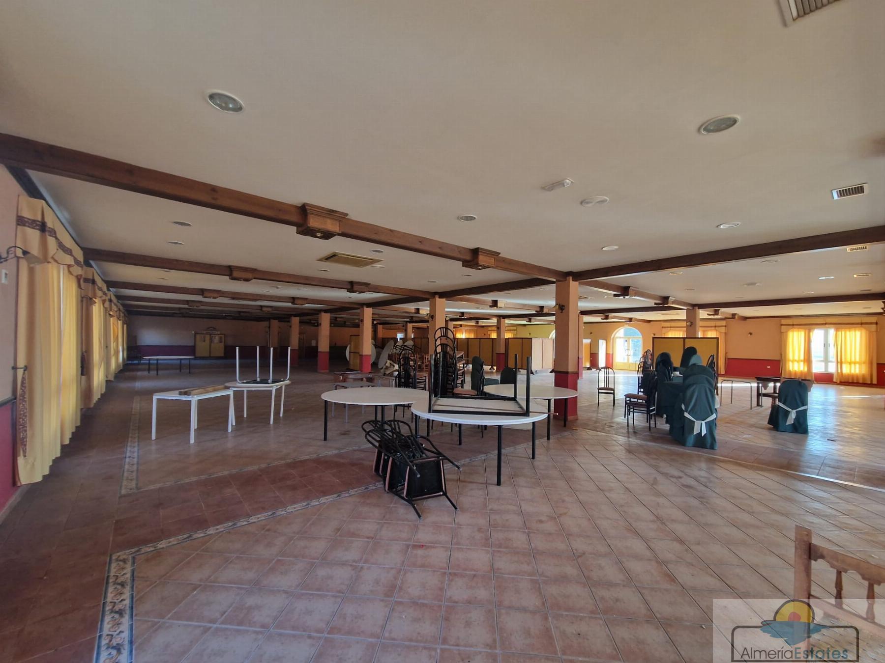 For sale of premises in Alcóntar