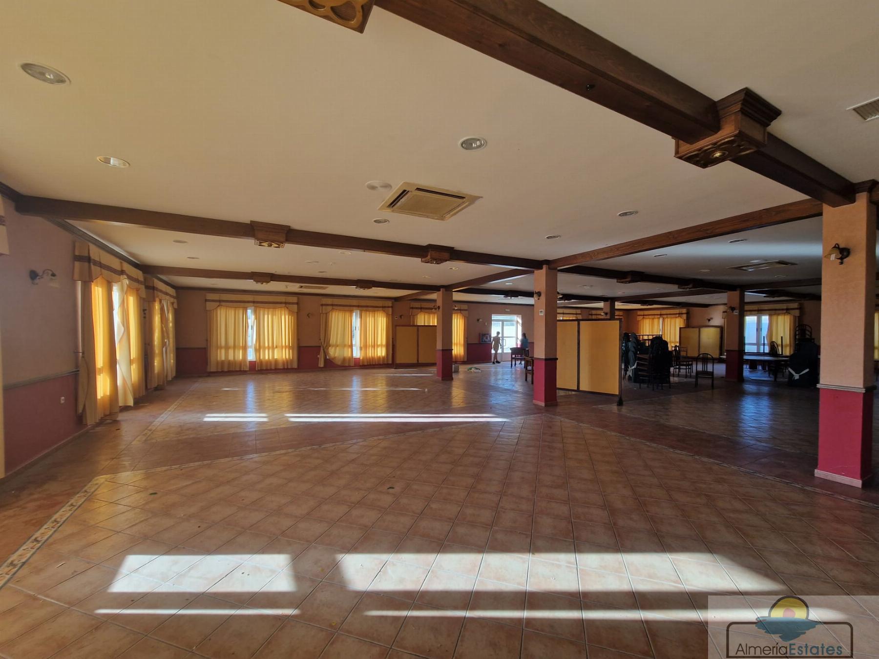 For sale of premises in Alcóntar