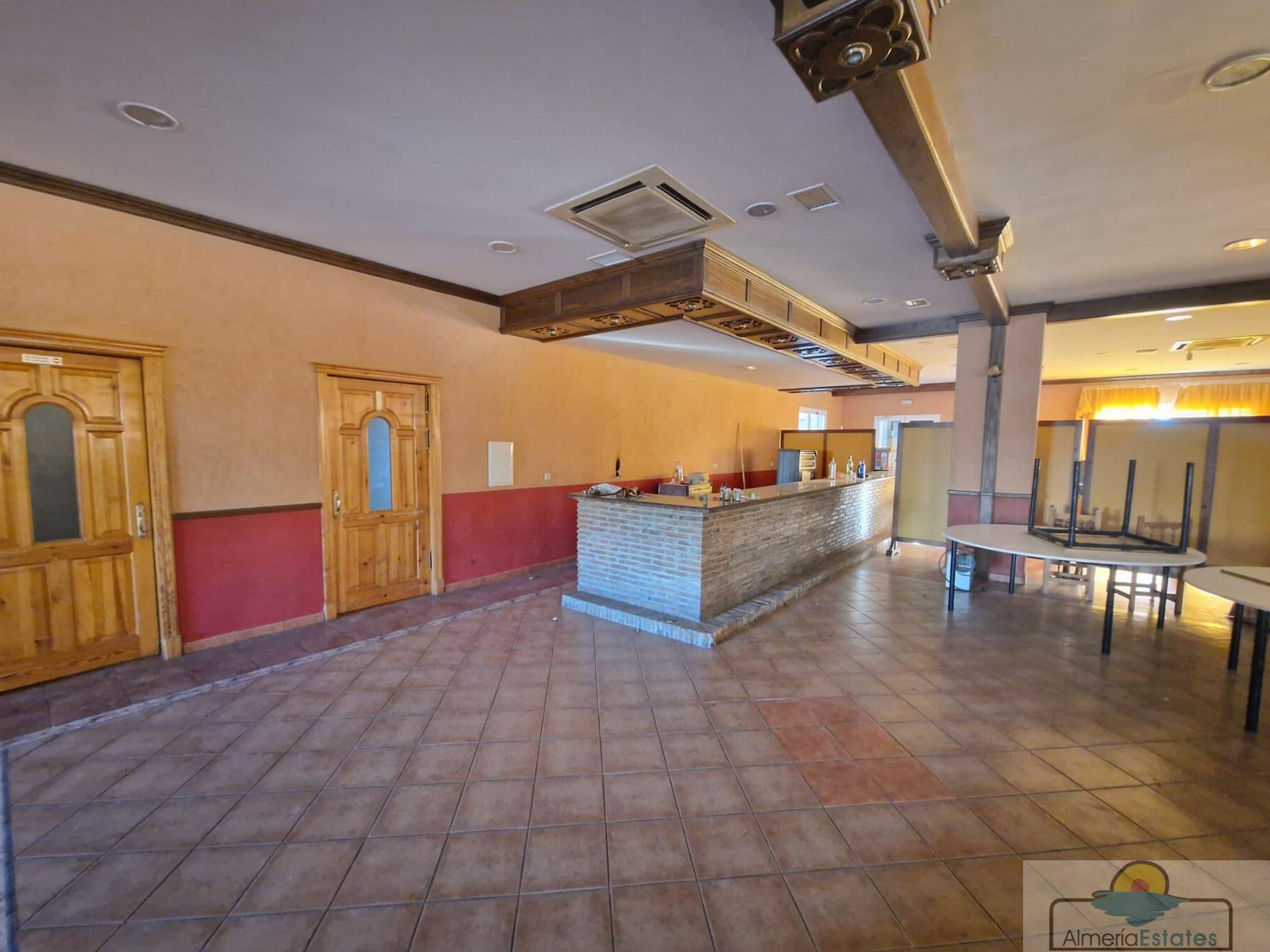 For sale of premises in Alcóntar