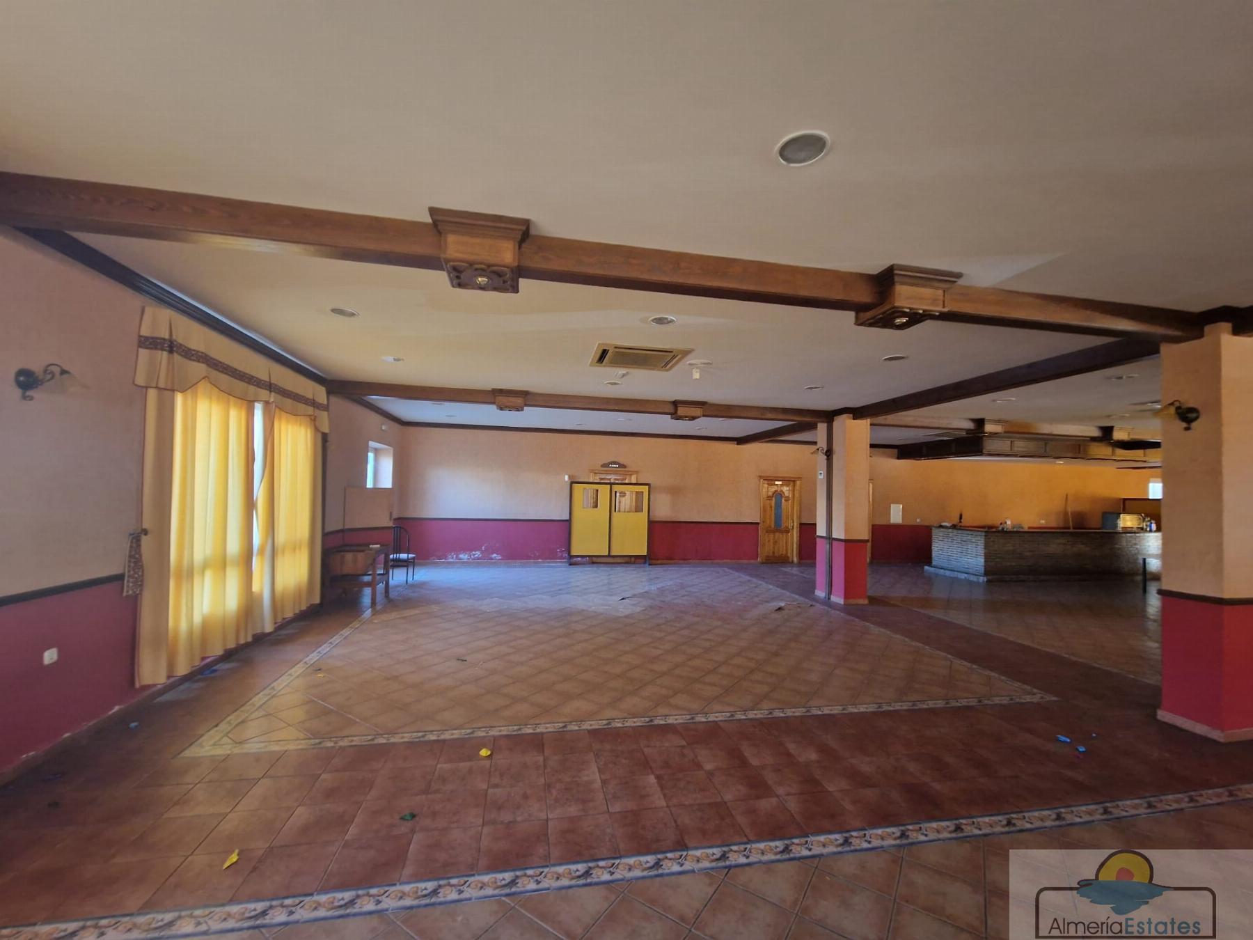 For sale of premises in Alcóntar