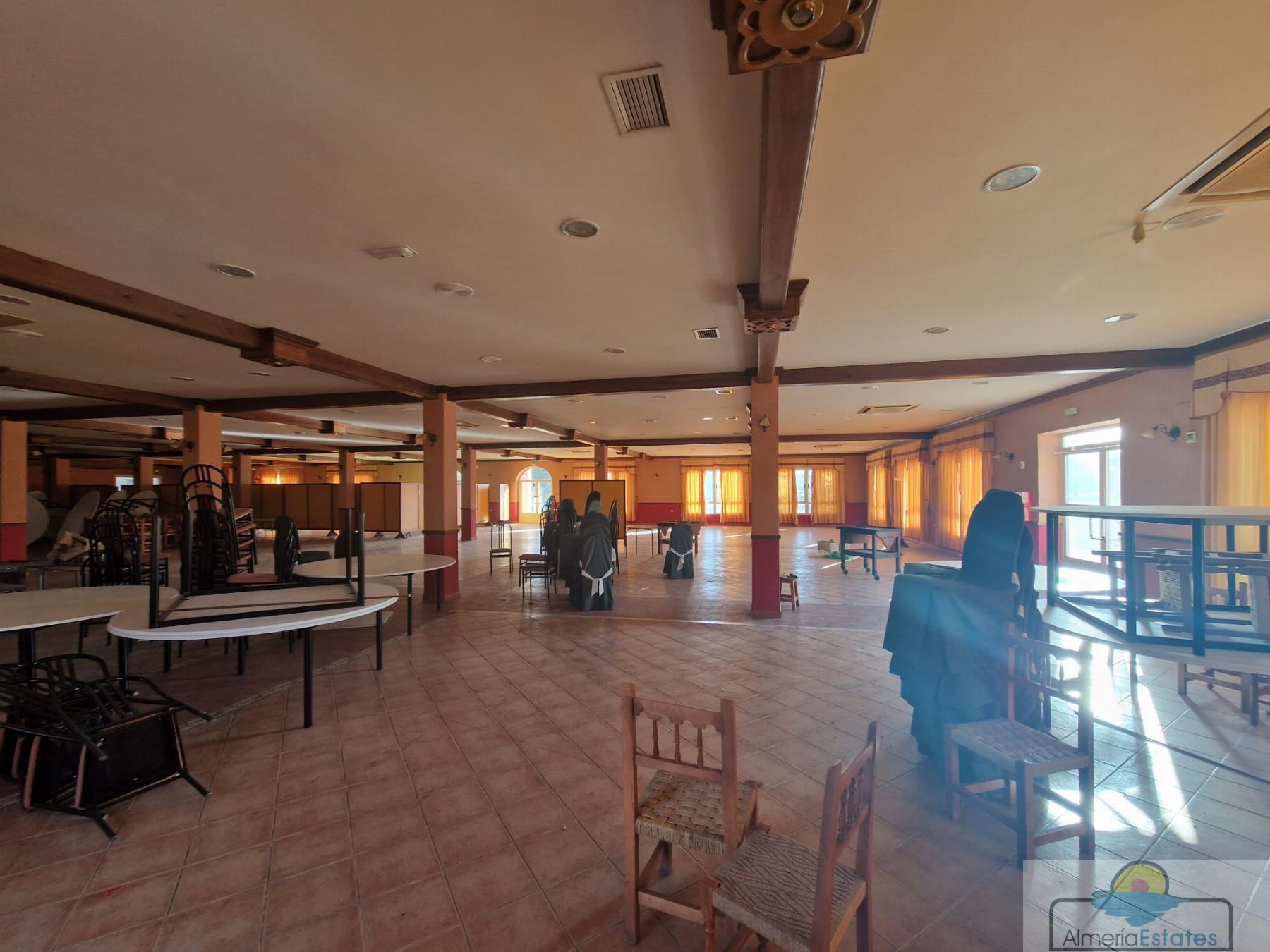 For sale of premises in Alcóntar