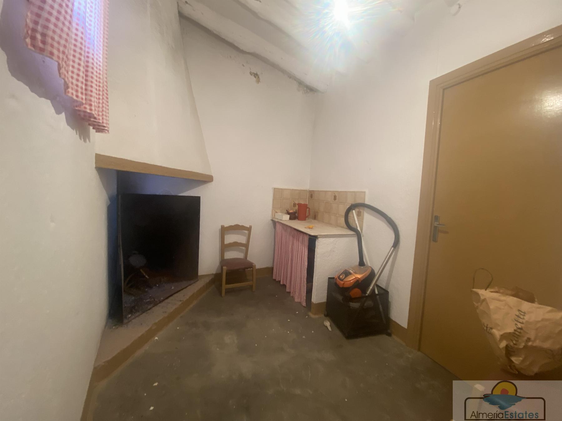 Venta de casa en Purchena