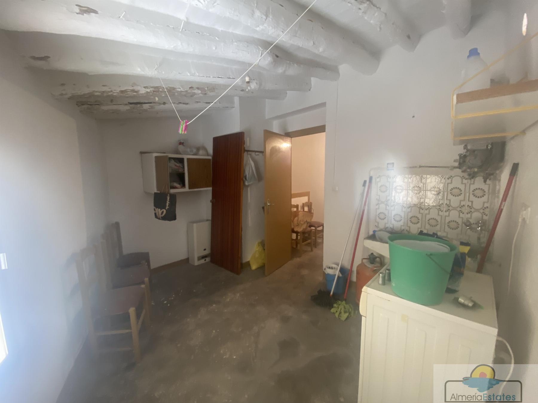 Venta de casa en Purchena