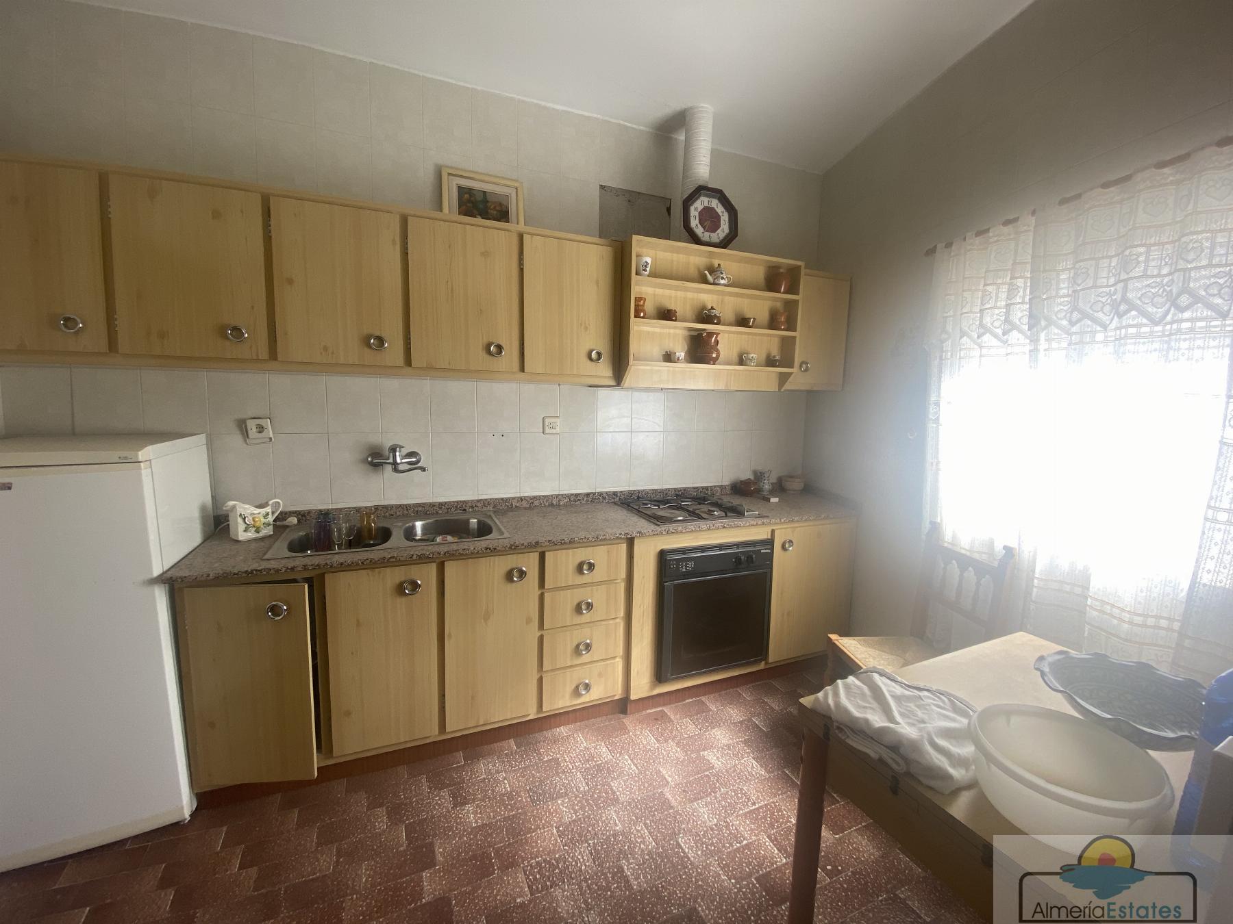 Venta de casa en Purchena