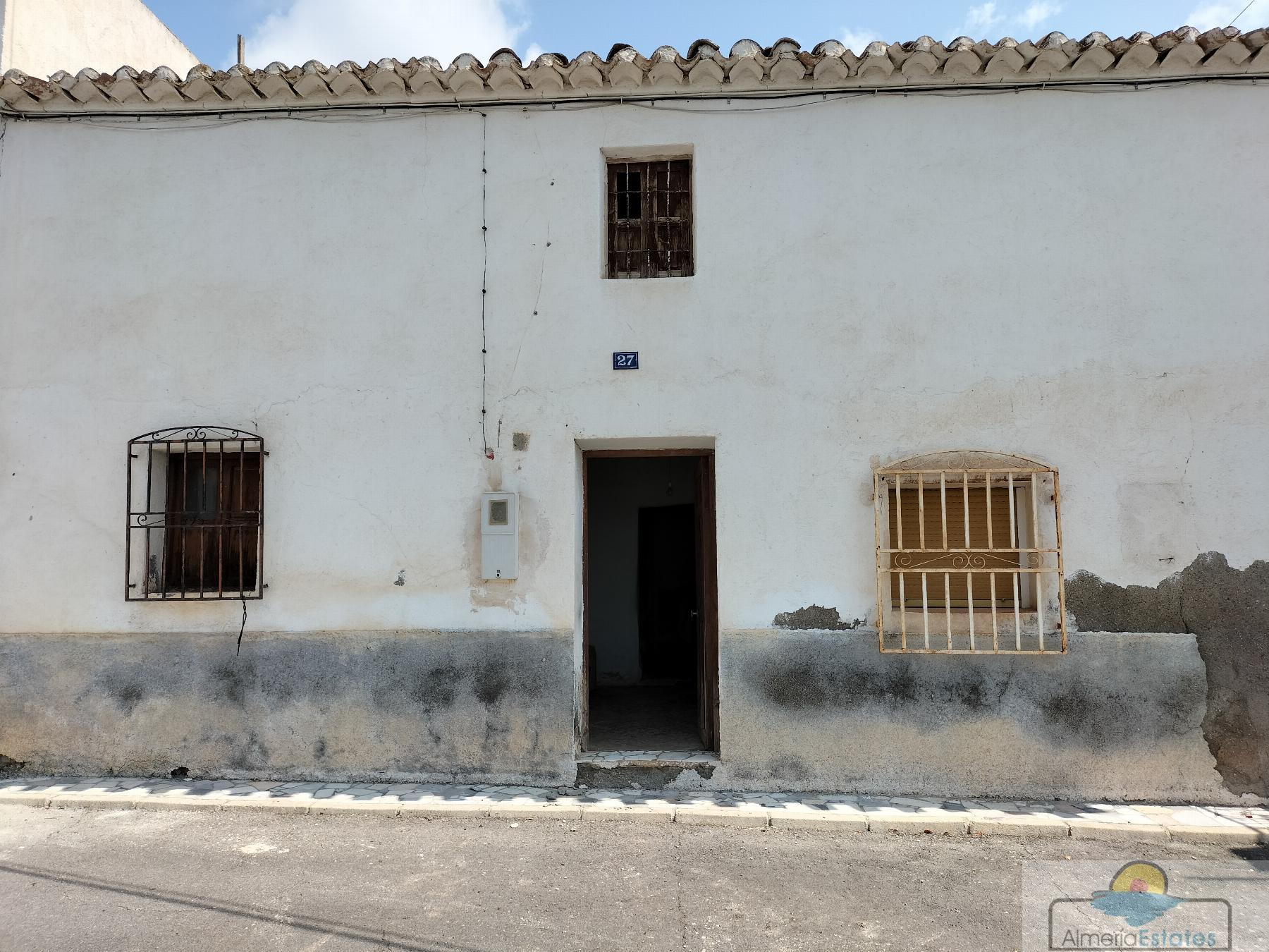 Venta de casa en Taberno