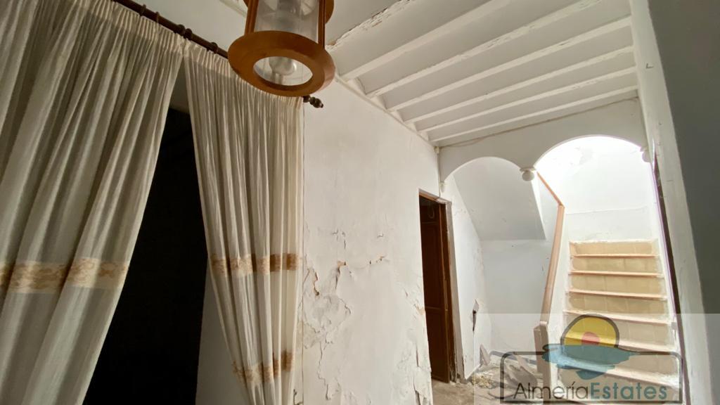 Venta de casa en Taberno