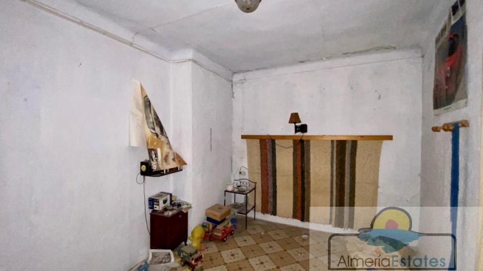 Venta de casa en Taberno