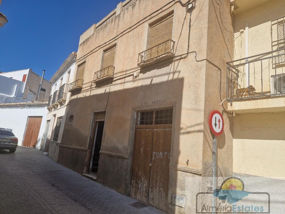 Venta de casa en Albox