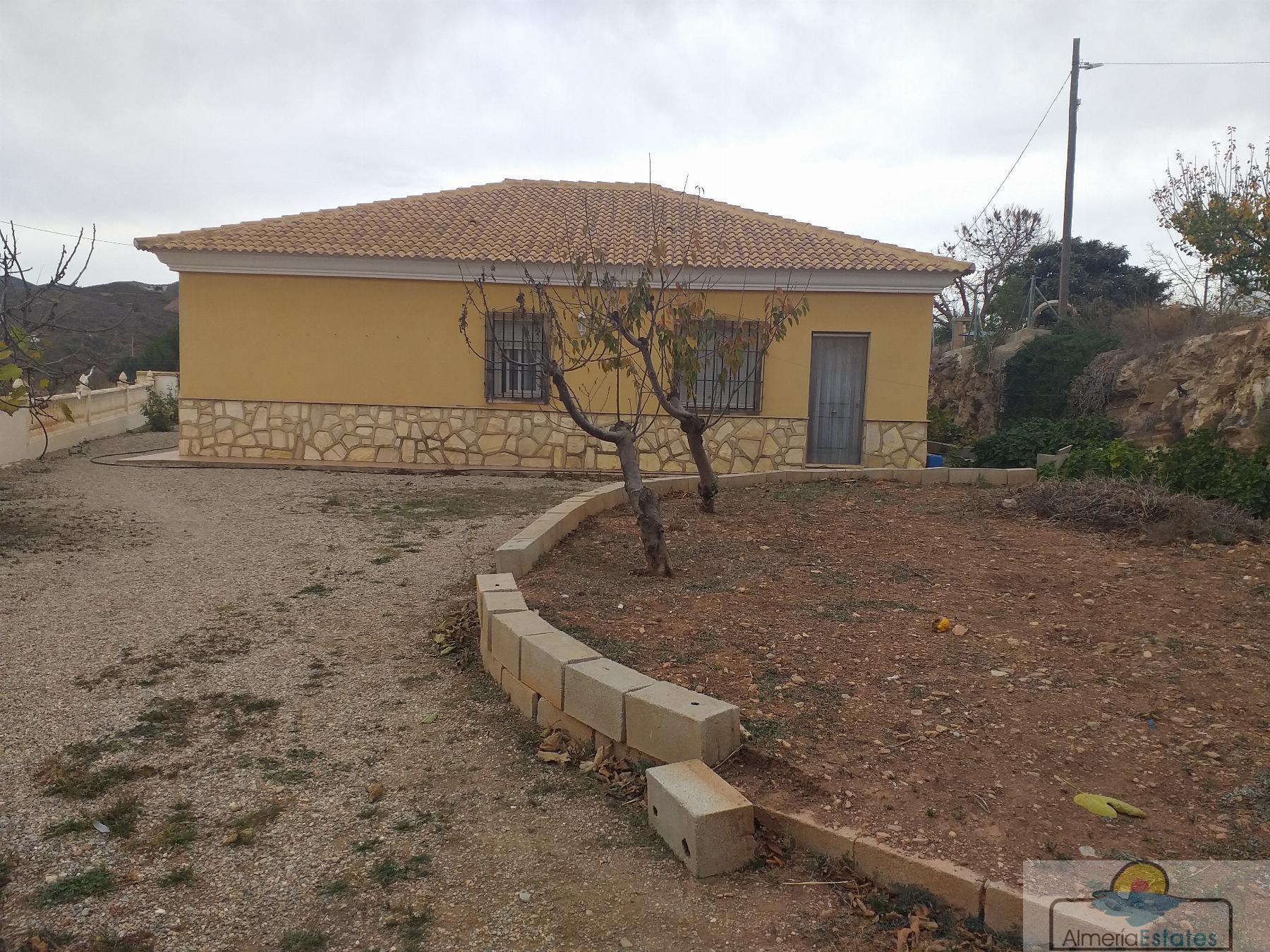 Venta de villa en Lubrín