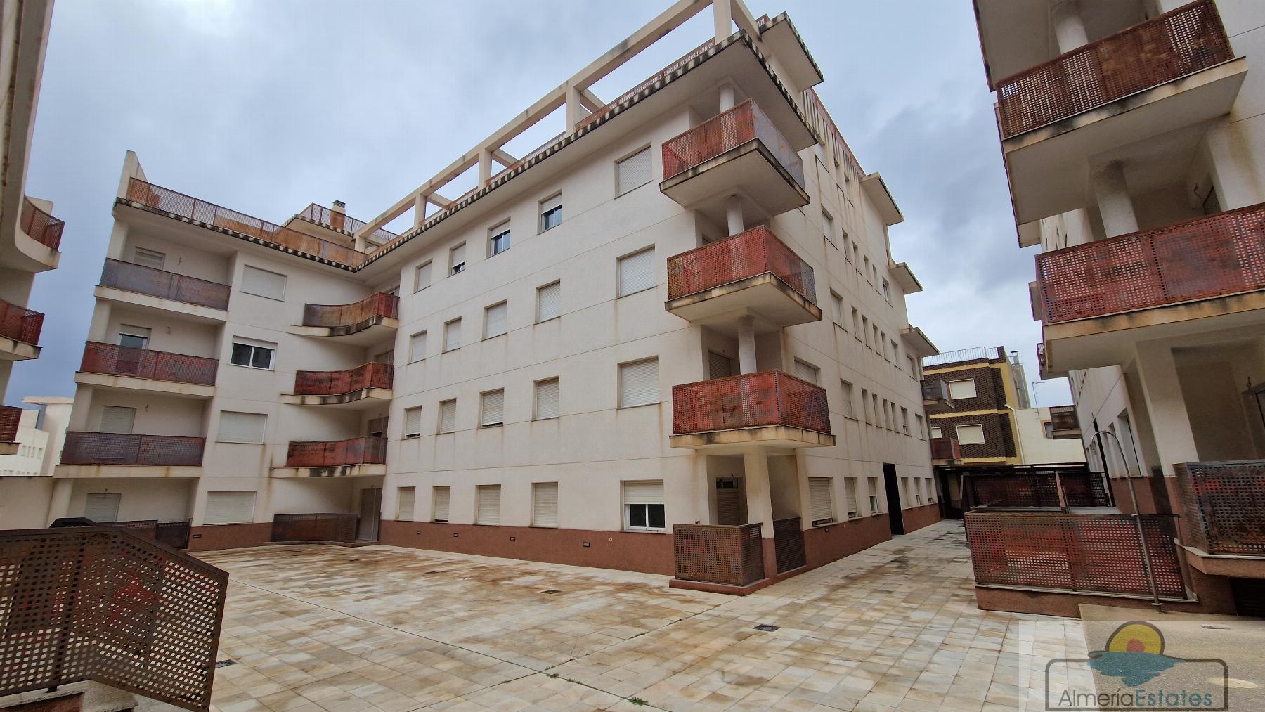 For sale of flat in Albox