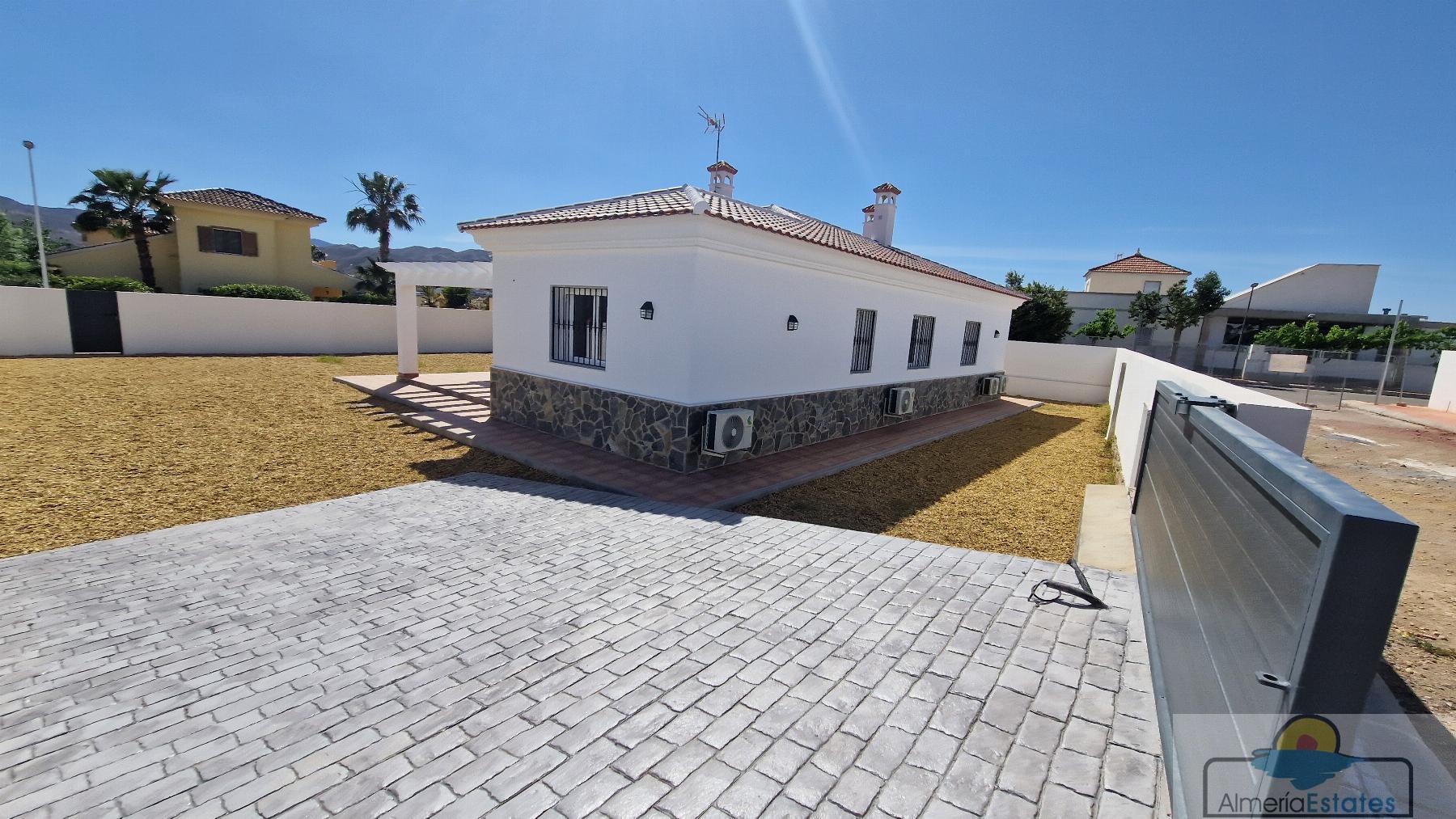 Alquiler de villa en Arboleas