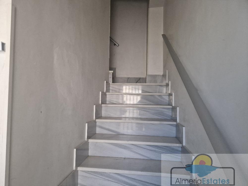 Venta de casa en Purchena