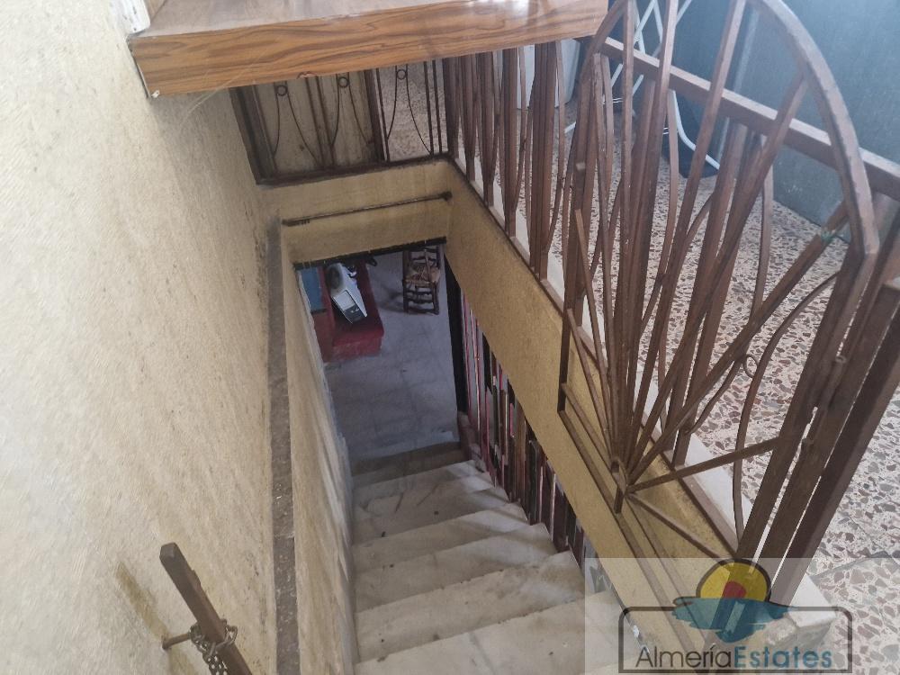 Venta de casa en Purchena