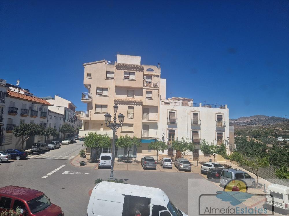 Venta de casa en Purchena