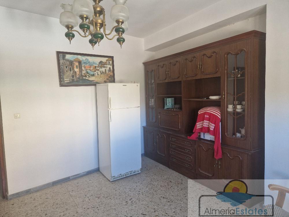 Venta de casa en Purchena