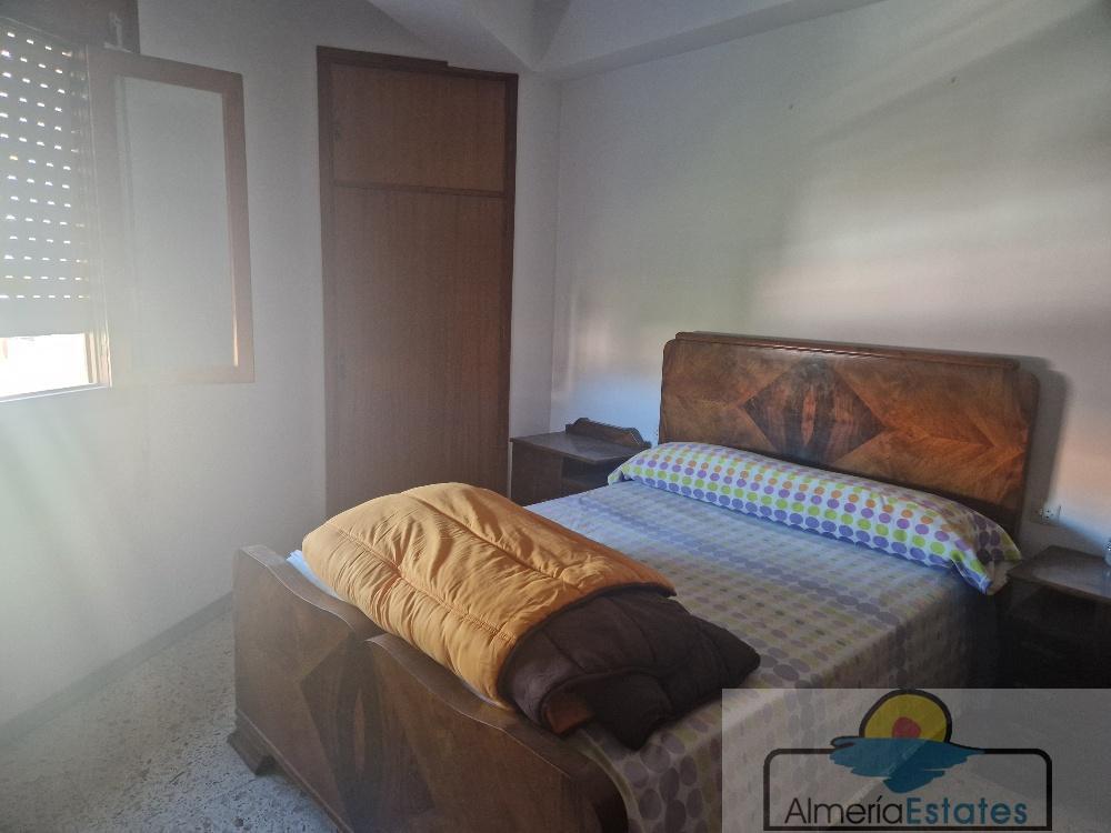 Venta de casa en Purchena