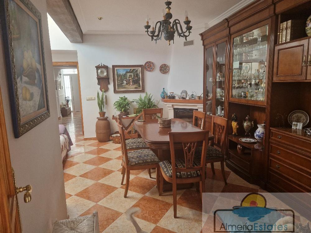 Venta de casa en Cantoria