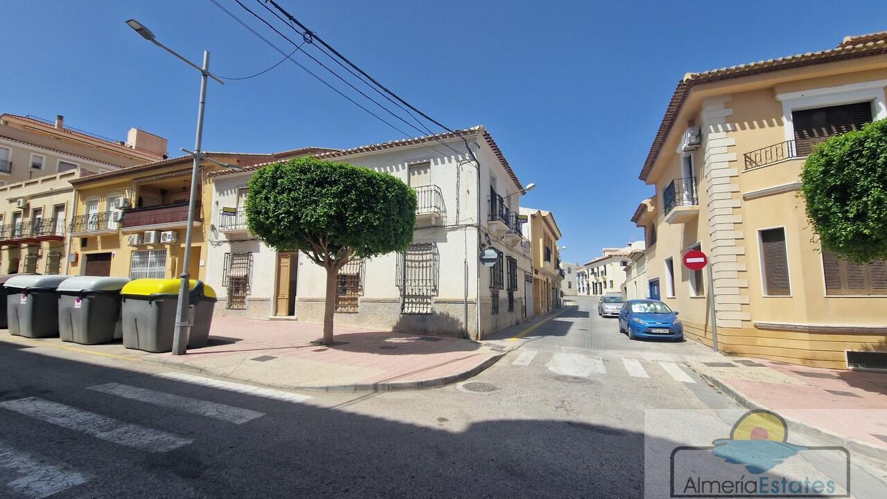 Venta de casa en Albox